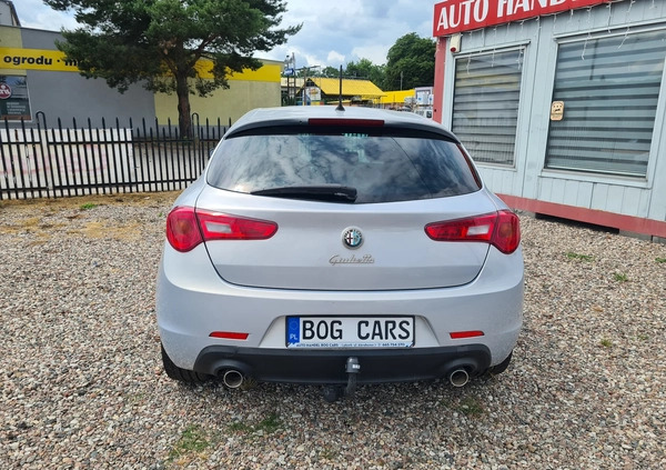 Alfa Romeo Giulietta cena 29900 przebieg: 252953, rok produkcji 2015 z Recz małe 232